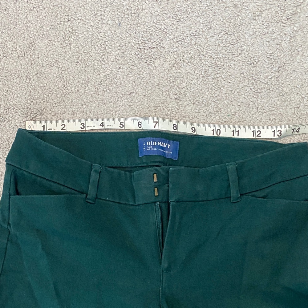 Green Pixie Mid-Rise Pants- Size 4 - image 4